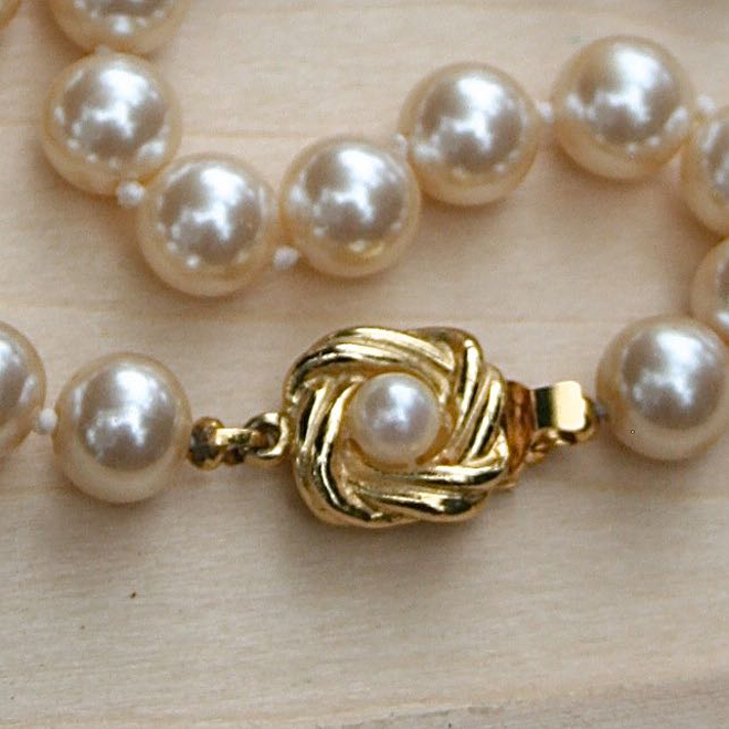 Faux Pearl Rope Necklace With Gold Tone Clasp Pear